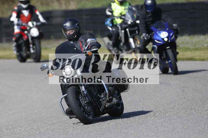 /01 02.04.2026 MAZ ADR/Gruppe gelb Gruppe gruen/87